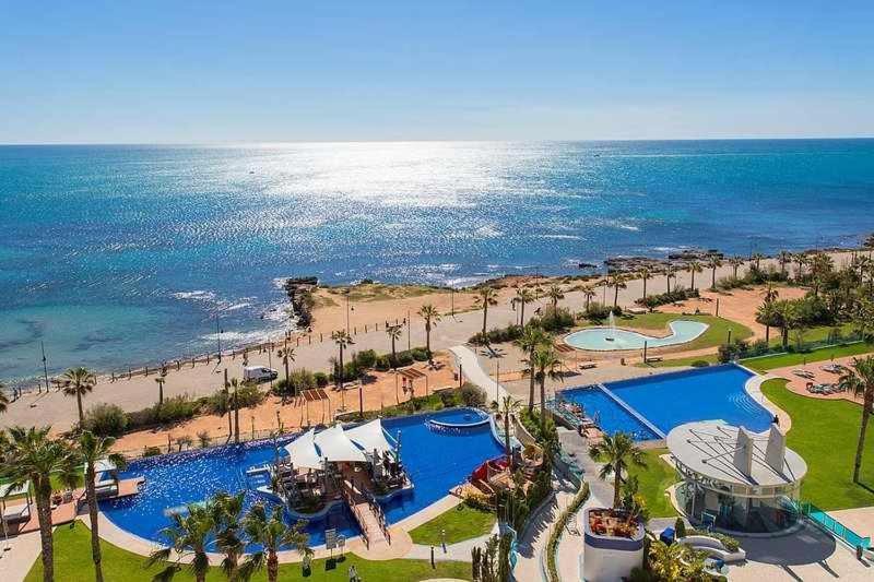 Apartamento Sea Senses Victoria Frente Al Mar Torrevieja Bagian luar foto