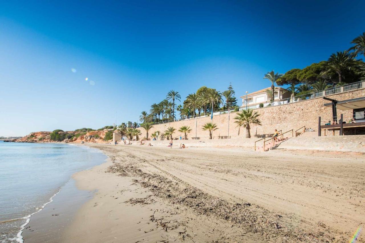 Apartamento Sea Senses Victoria Frente Al Mar Torrevieja Bagian luar foto