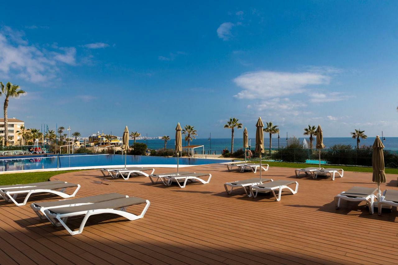 Apartamento Sea Senses Victoria Frente Al Mar Torrevieja Bagian luar foto